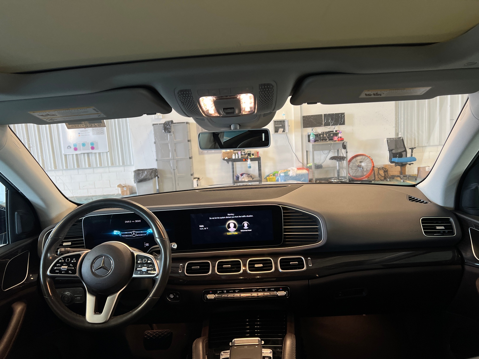 Thumbnail: 2020 Mercedes-Benz GLE - 2