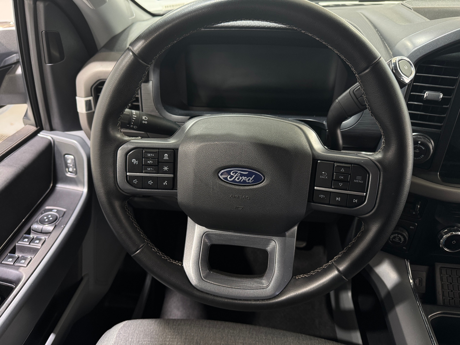 Thumbnail: 2024 Ford Econoline - 5