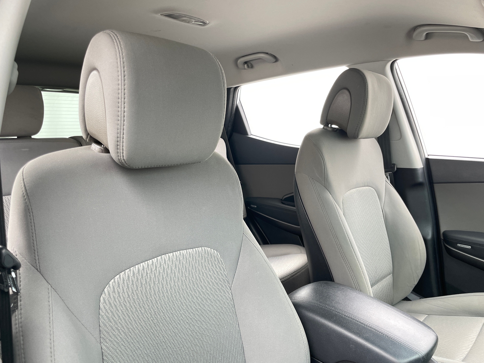 Thumbnail: 2018 Hyundai Santa Fe - 2