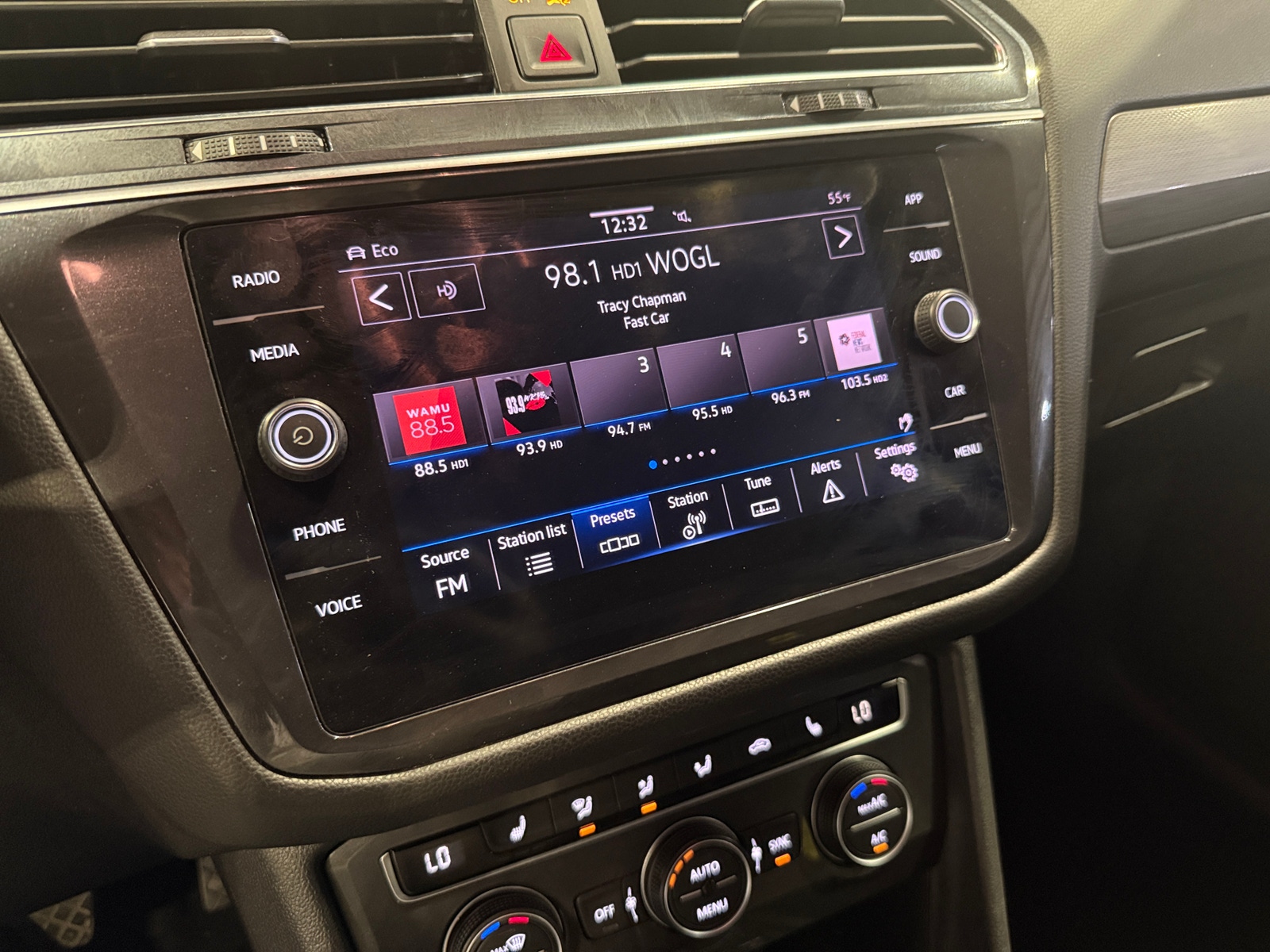 Thumbnail: 2021 Volkswagen Tiguan - 3