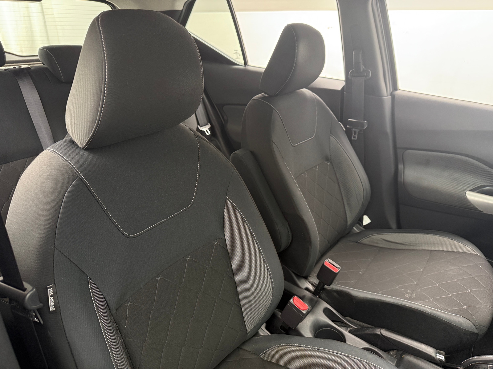 Thumbnail: 2019 Nissan Kicks - 2