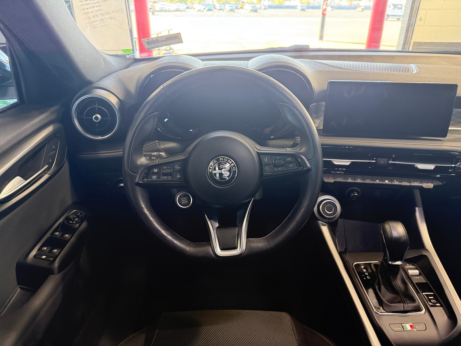 Thumbnail: 2024 Alfa Romeo Tonale - 5