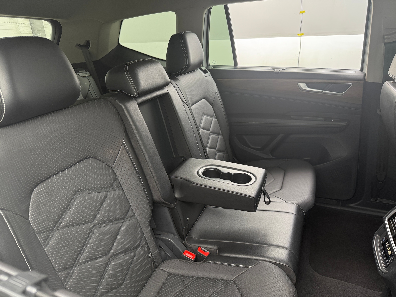 Thumbnail: 2024 Volkswagen Atlas - 5