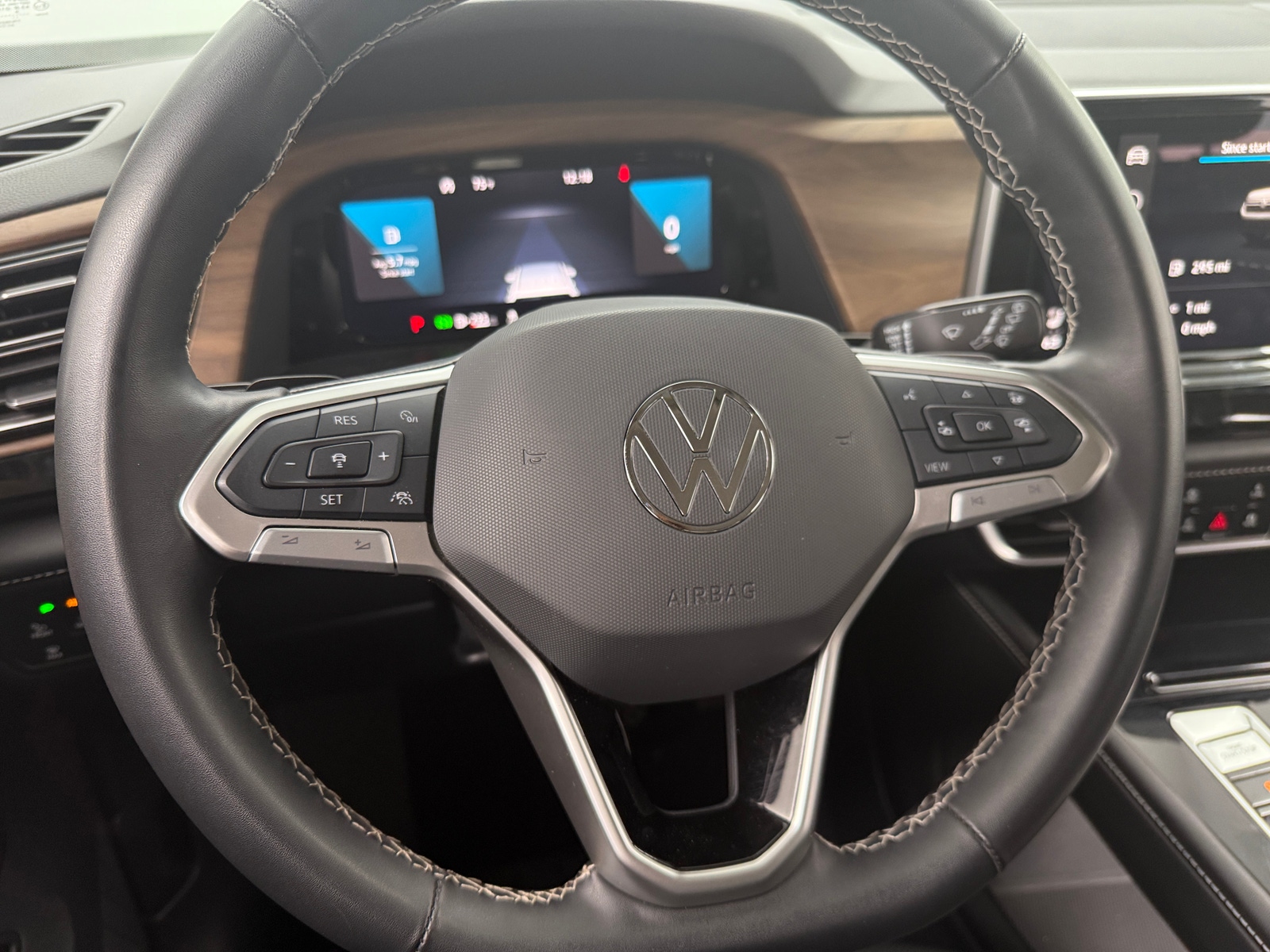 Thumbnail: 2024 Volkswagen Atlas - 4