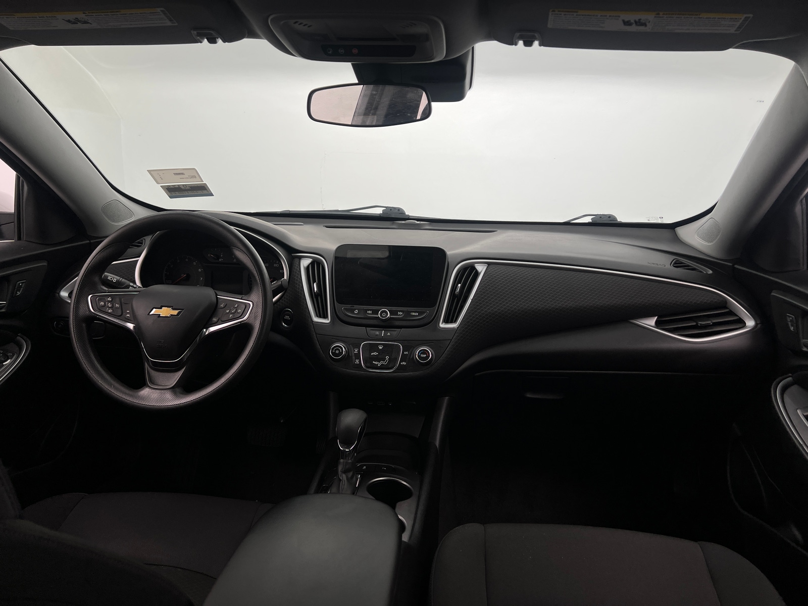 Thumbnail: 2023 Chevrolet Malibu - 3