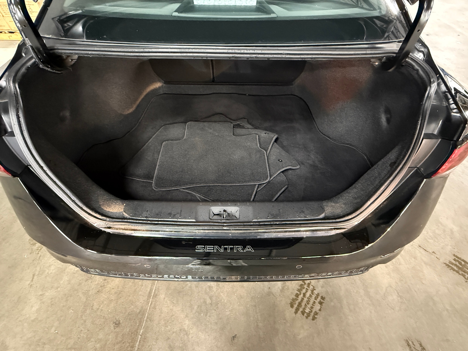 Thumbnail: 2023 Nissan Sentra - 7