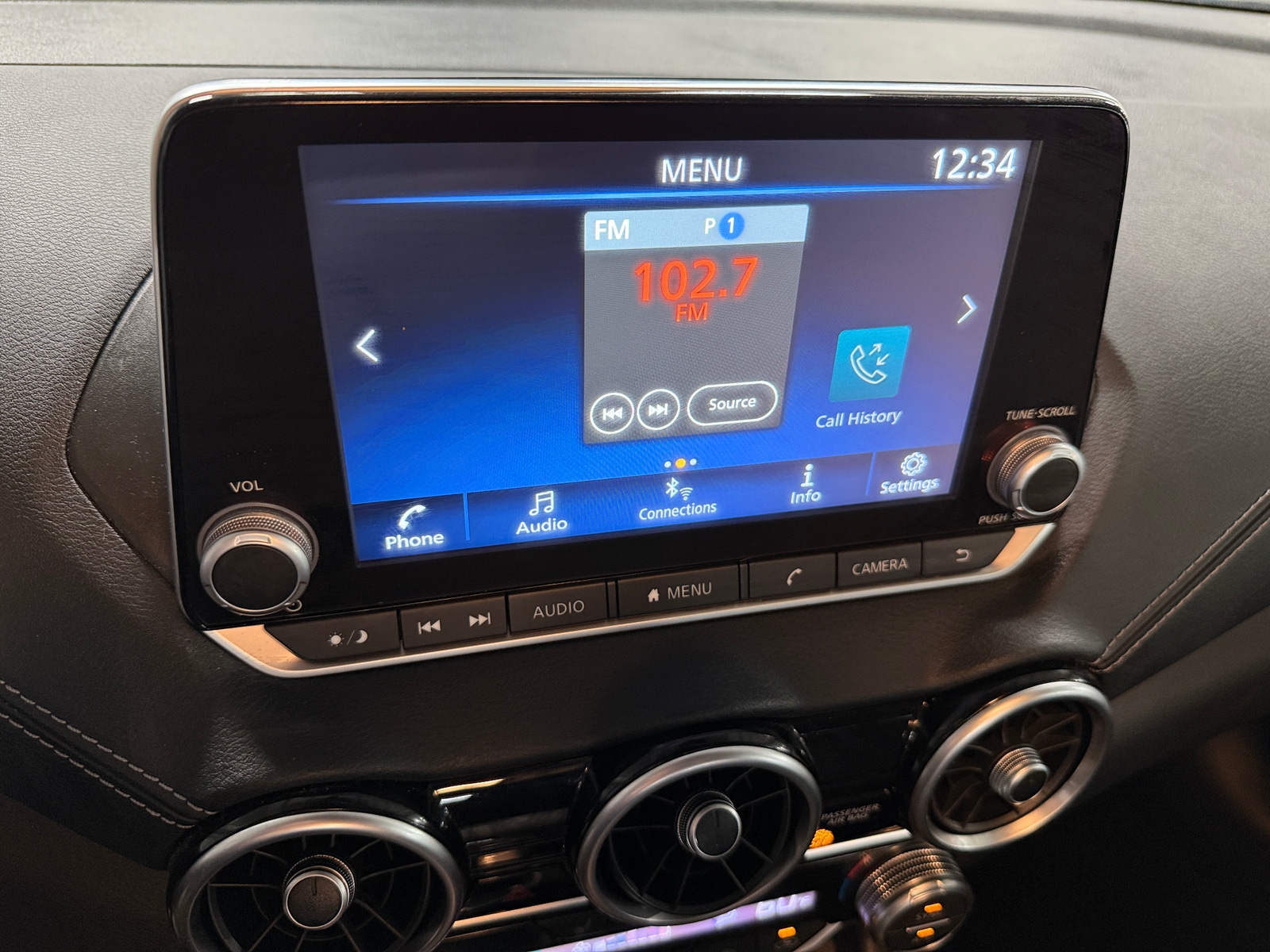 Thumbnail: 2023 Nissan Sentra - 4