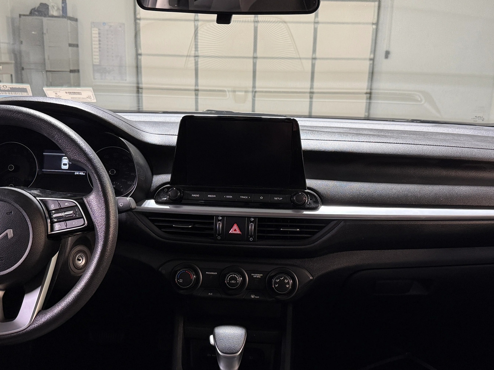 Thumbnail: 2024 Kia Forte - 3