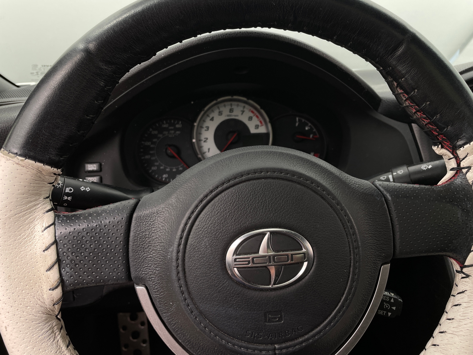 Thumbnail: 2013 Scion FR-S - 4