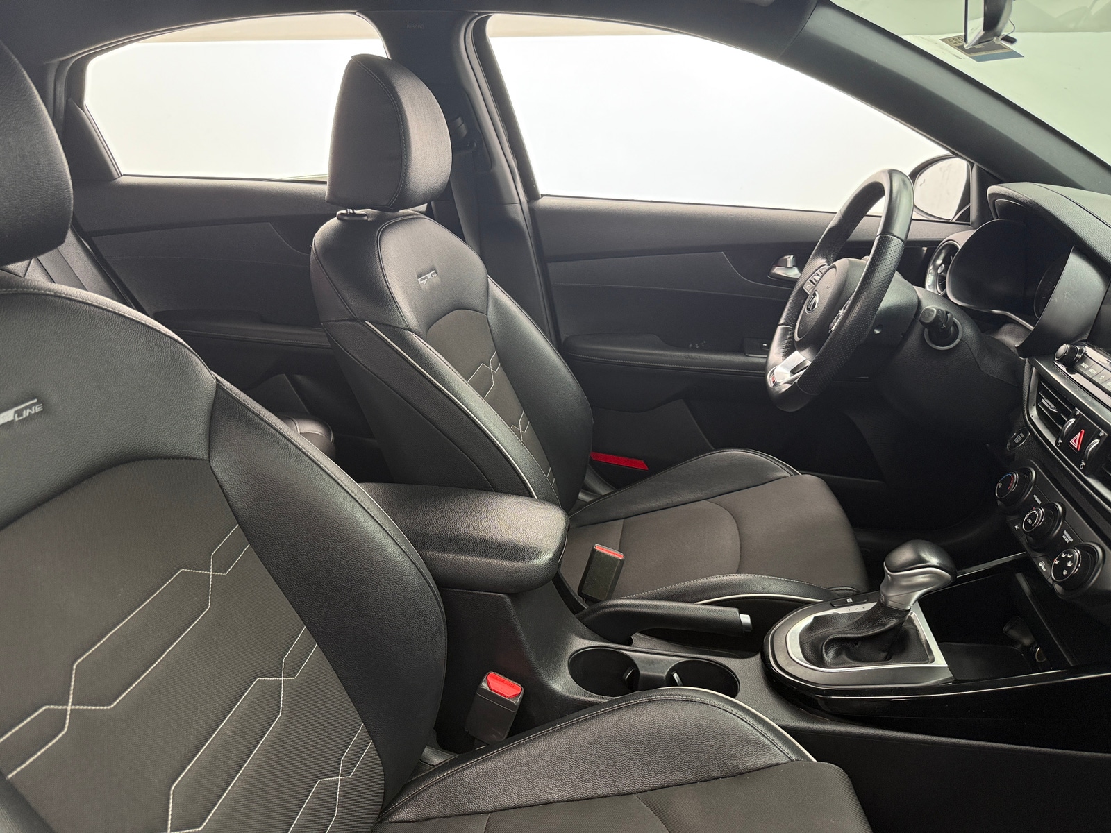 Thumbnail: 2021 Kia Forte - 2