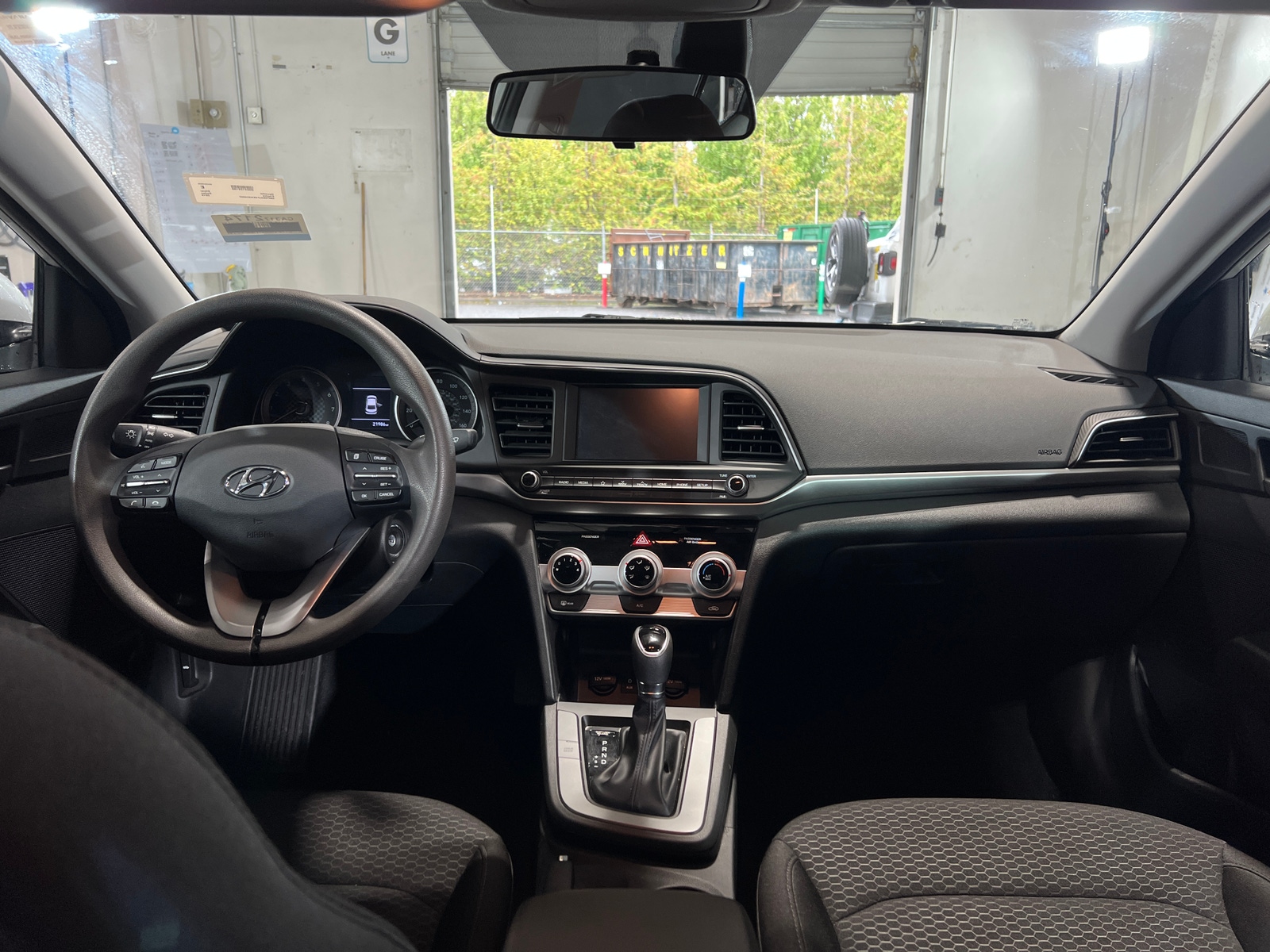 Thumbnail: 2019 Hyundai Elantra - 3