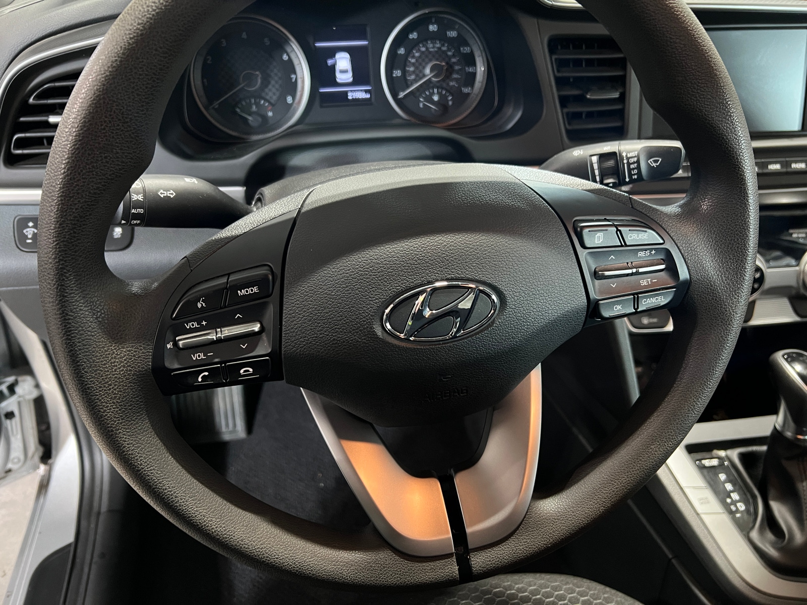 Thumbnail: 2019 Hyundai Elantra - 5