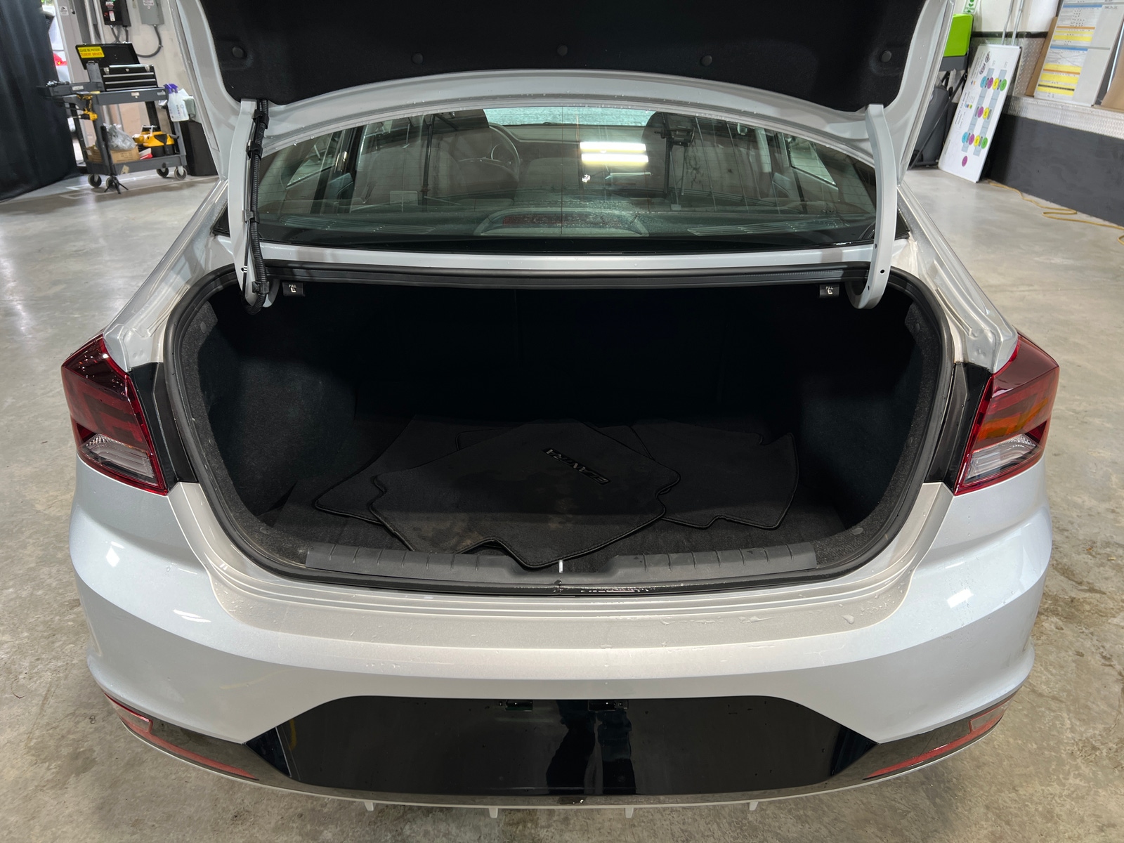 Thumbnail: 2019 Hyundai Elantra - 7