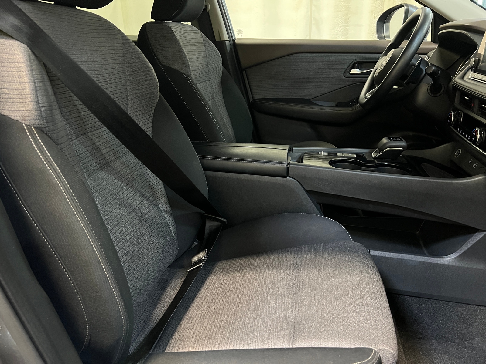 Thumbnail: 2023 Nissan Rogue - 2