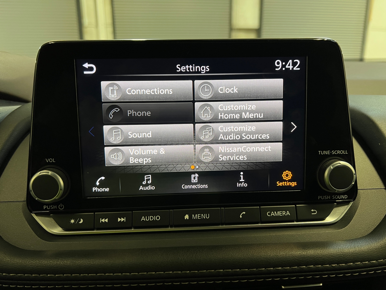 Thumbnail: 2023 Nissan Rogue - 4