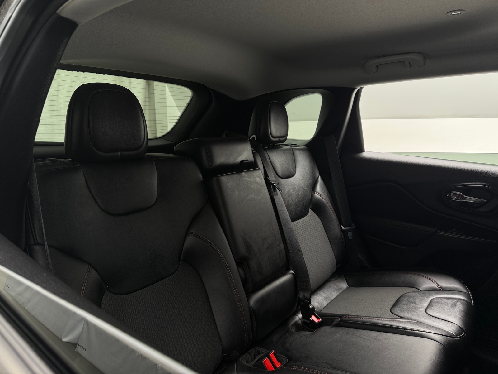 Thumbnail: 2022 Jeep Cherokee - 6