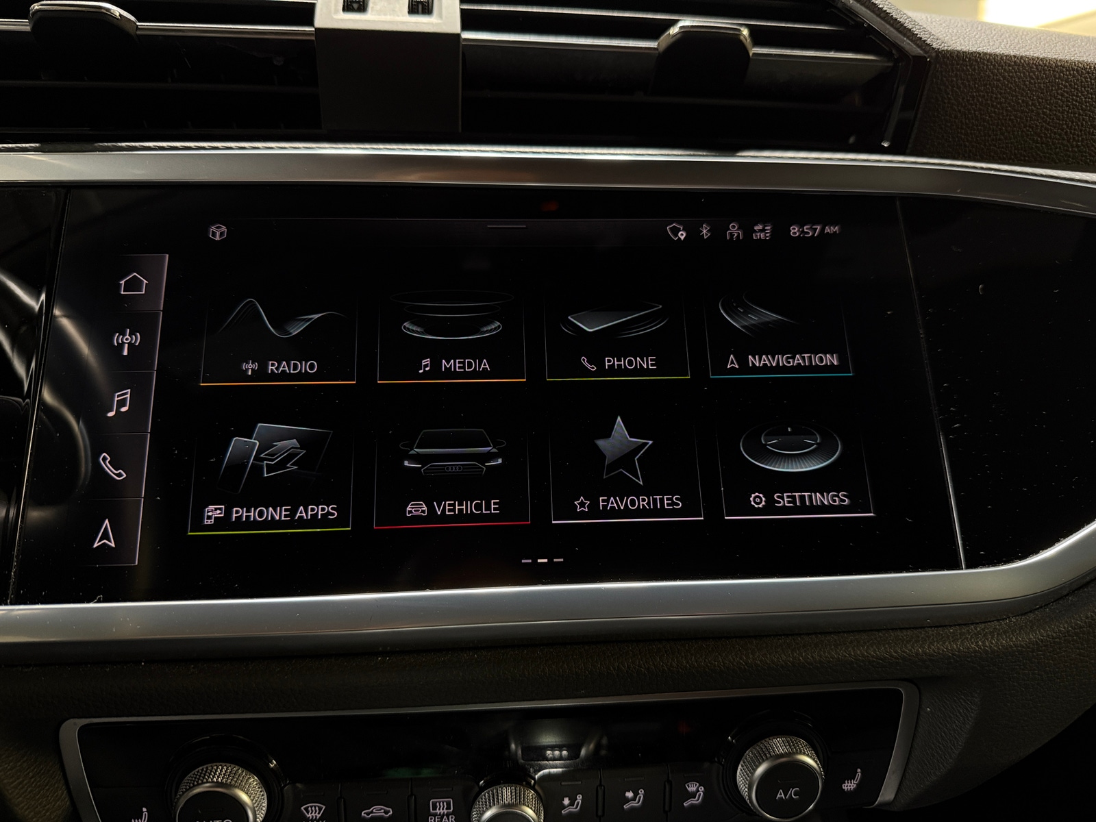 Thumbnail: 2022 Audi Q3 - 3