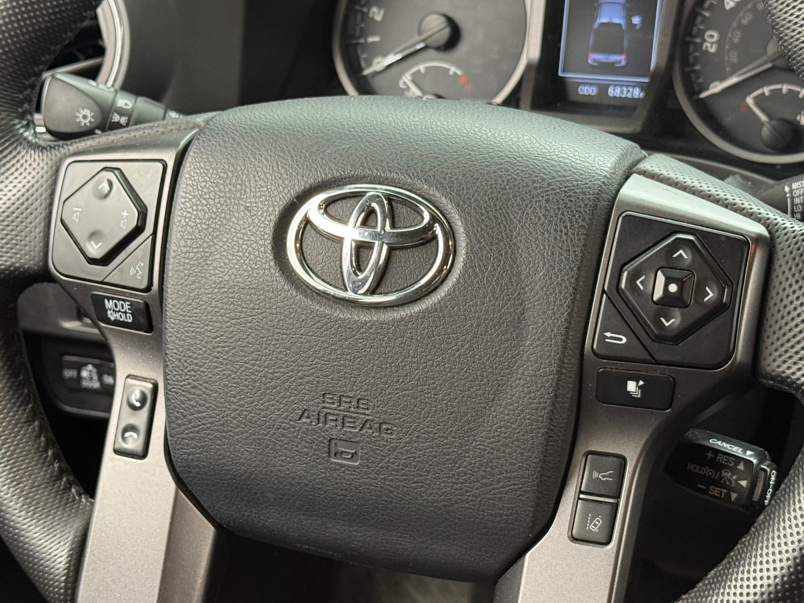 Thumbnail: 2018 Toyota Tacoma - 5