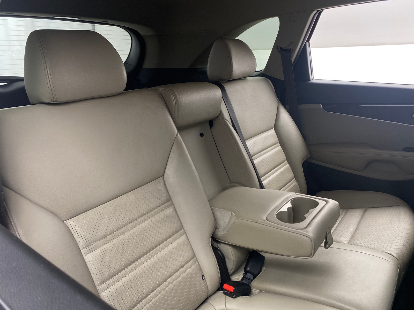 Thumbnail: 2017 Kia Sorento - 5