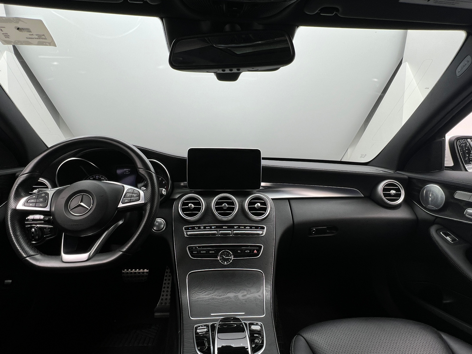 Thumbnail: 2015 Mercedes-Benz C-Class - 2