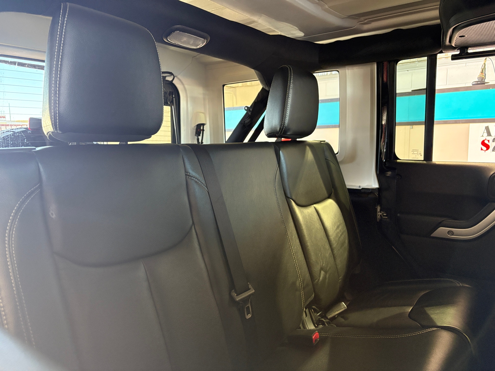 Thumbnail: 2017 Jeep Wrangler - 5