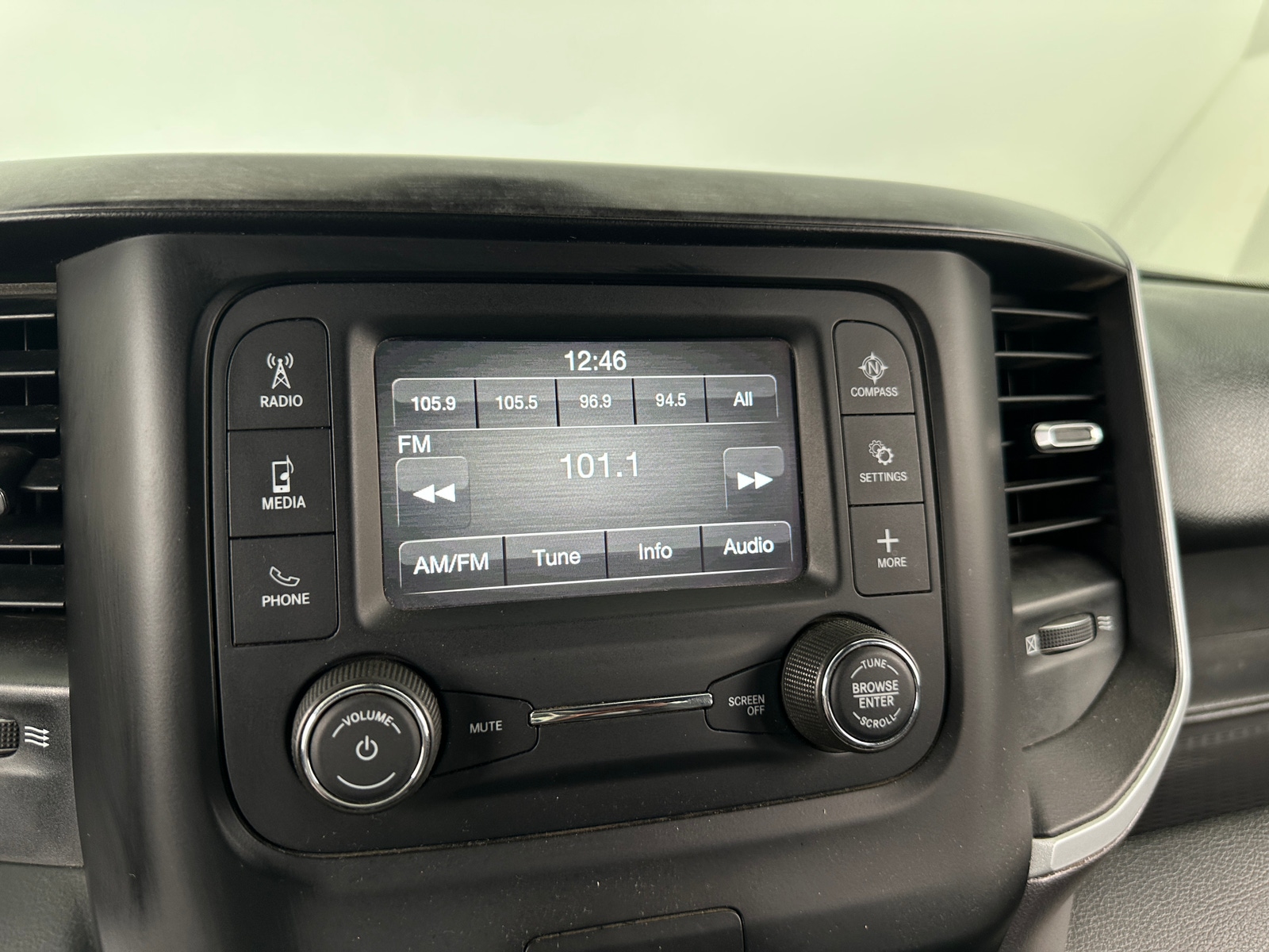 Thumbnail: 2022 RAM 1500 - 4