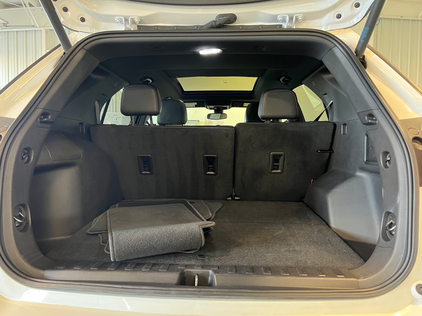 Thumbnail: 2023 Chevrolet Equinox - 6