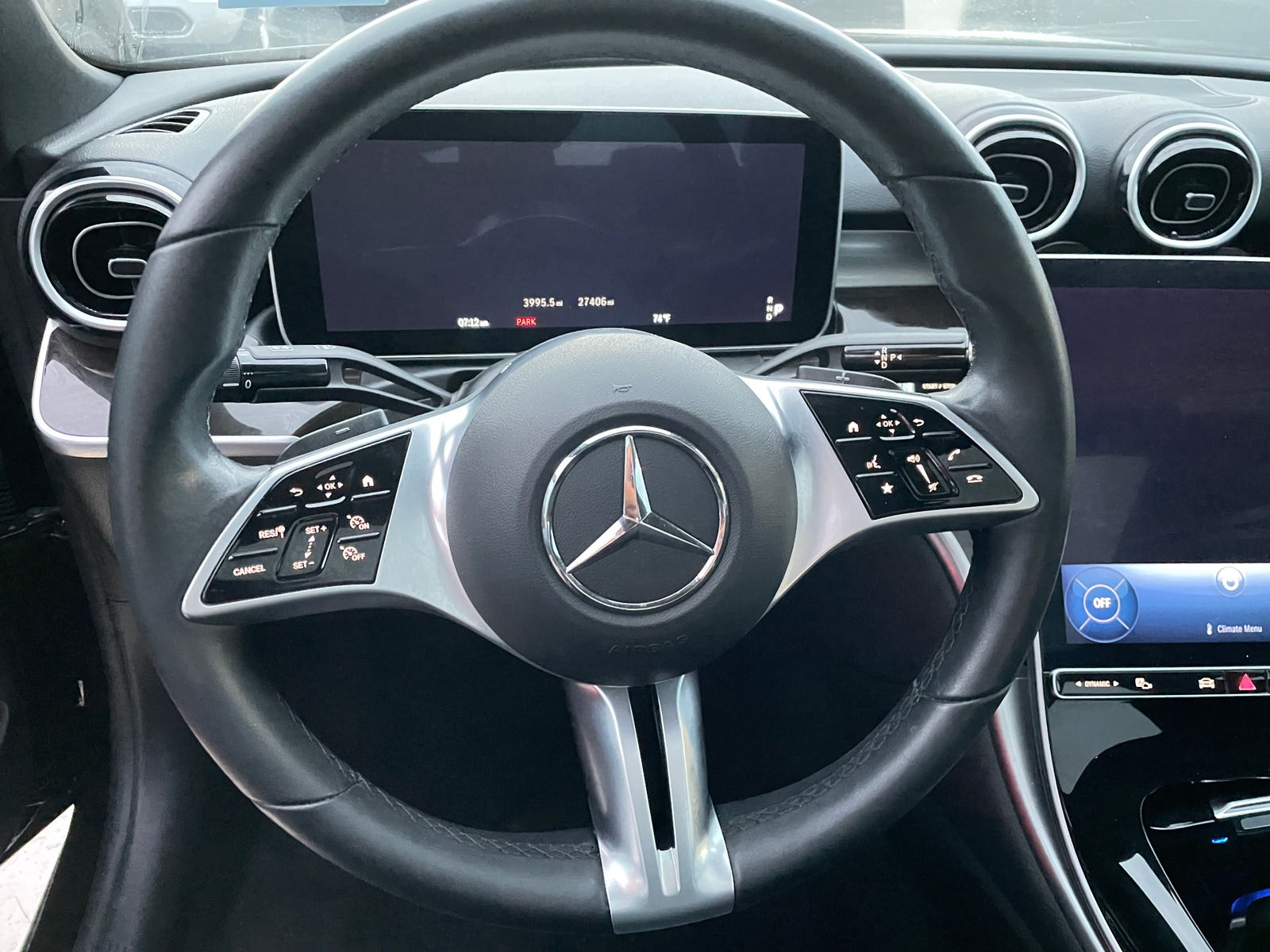 Thumbnail: 2023 Mercedes-Benz C-Class - 4