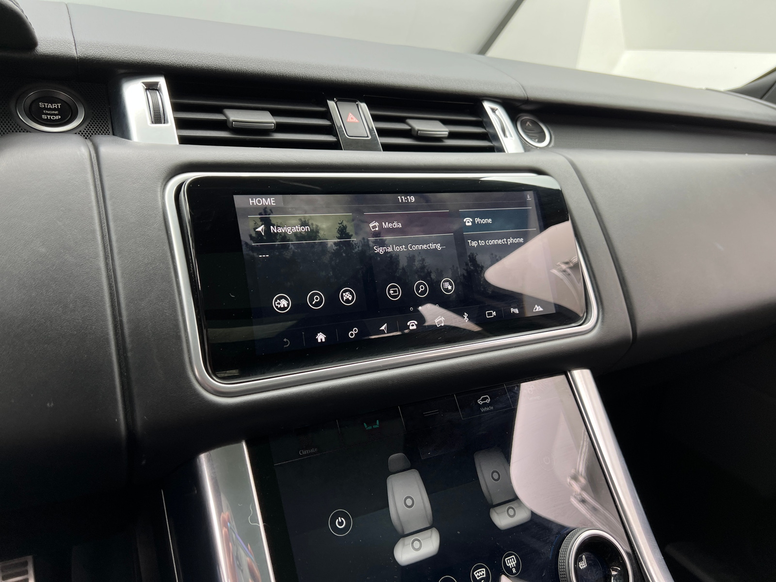 Thumbnail: 2019 Land Rover Range Rover Sport - 3