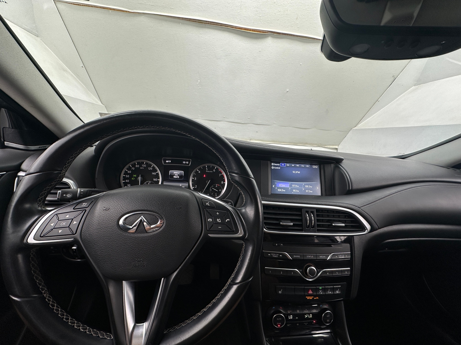 Thumbnail: 2017 INFINITI QX30 - 2