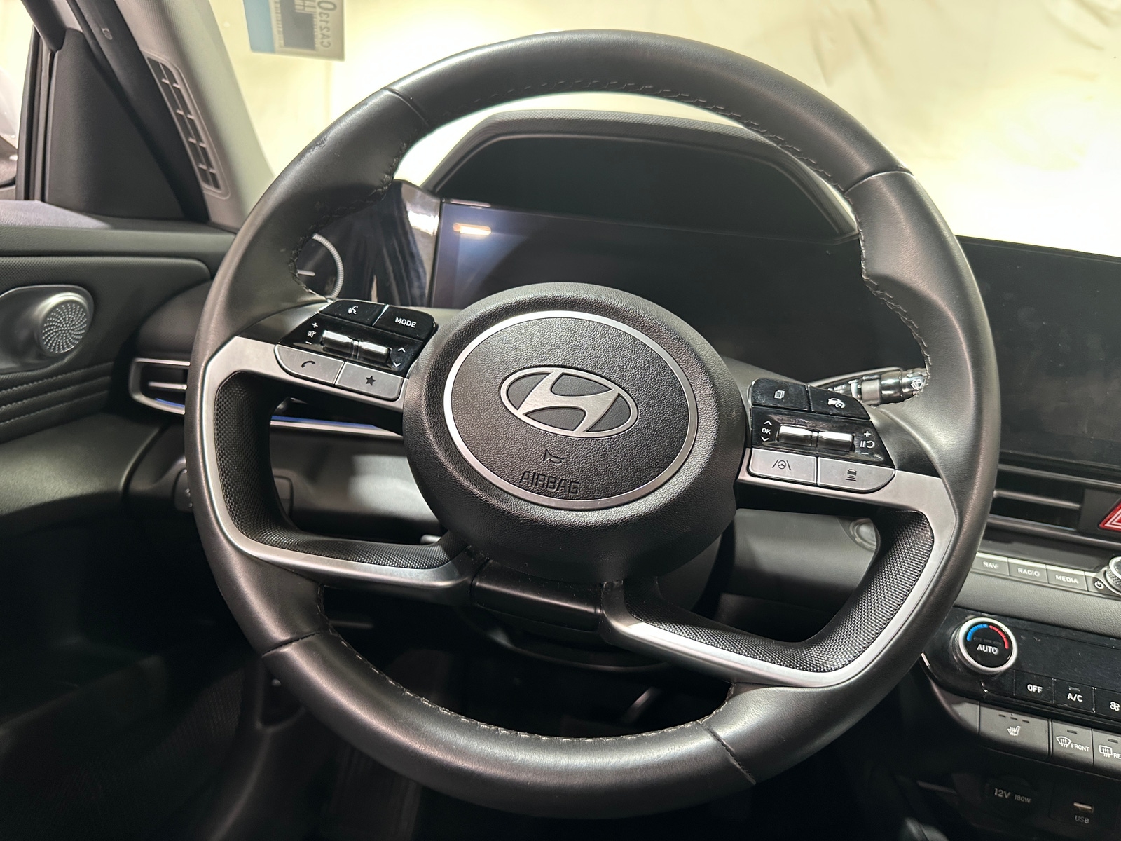 Thumbnail: 2024 Hyundai Elantra - 5