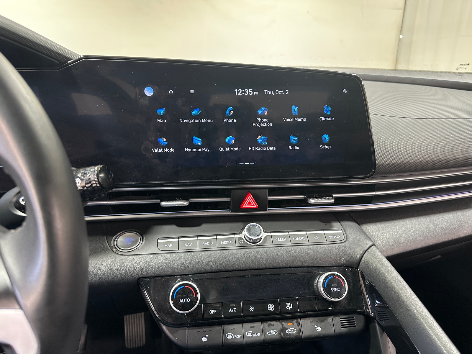 Thumbnail: 2024 Hyundai Elantra - 4