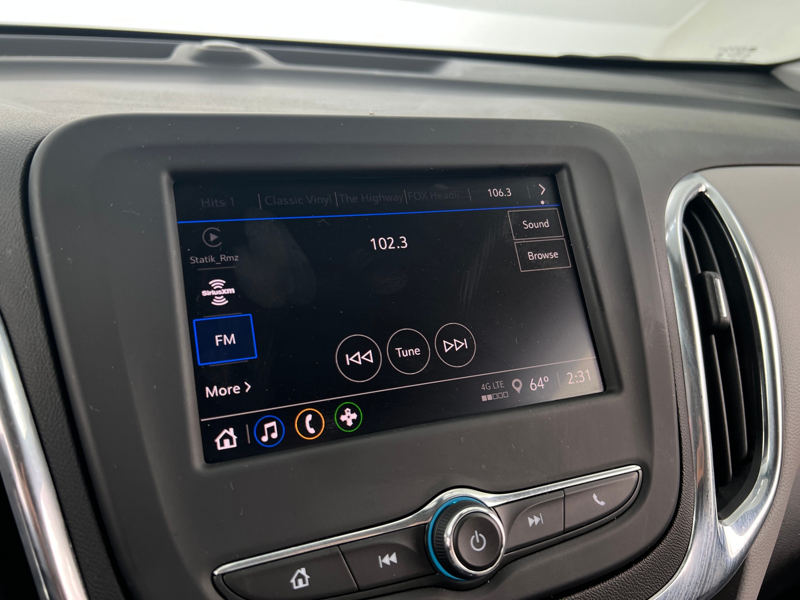 Thumbnail: 2024 Chevrolet Equinox - 4
