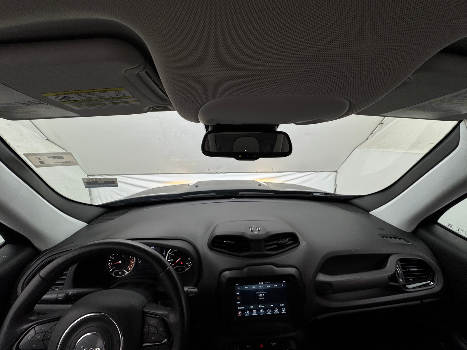 Thumbnail: 2019 Jeep Renegade - 3