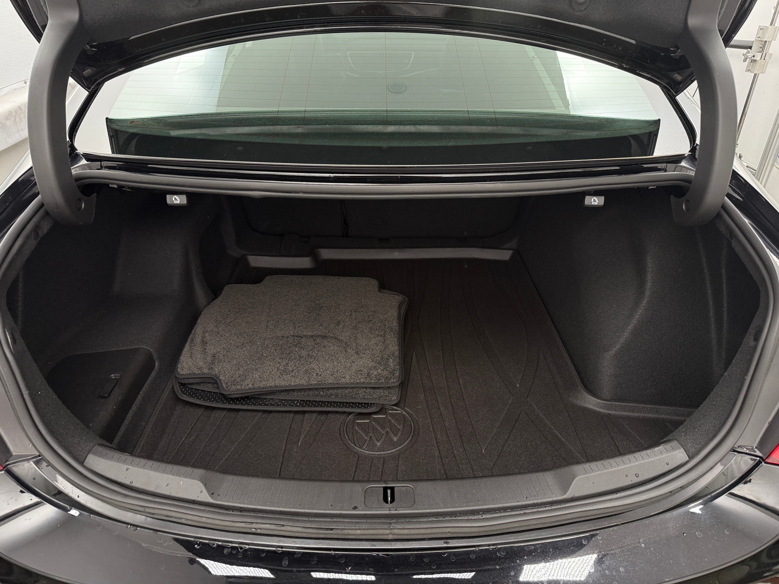 Thumbnail: 2019 Buick LaCrosse - 6
