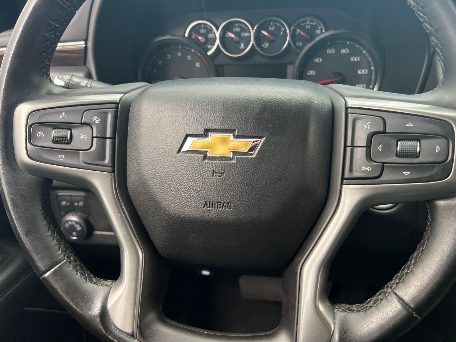 Thumbnail: 2023 Chevrolet Tahoe - 5