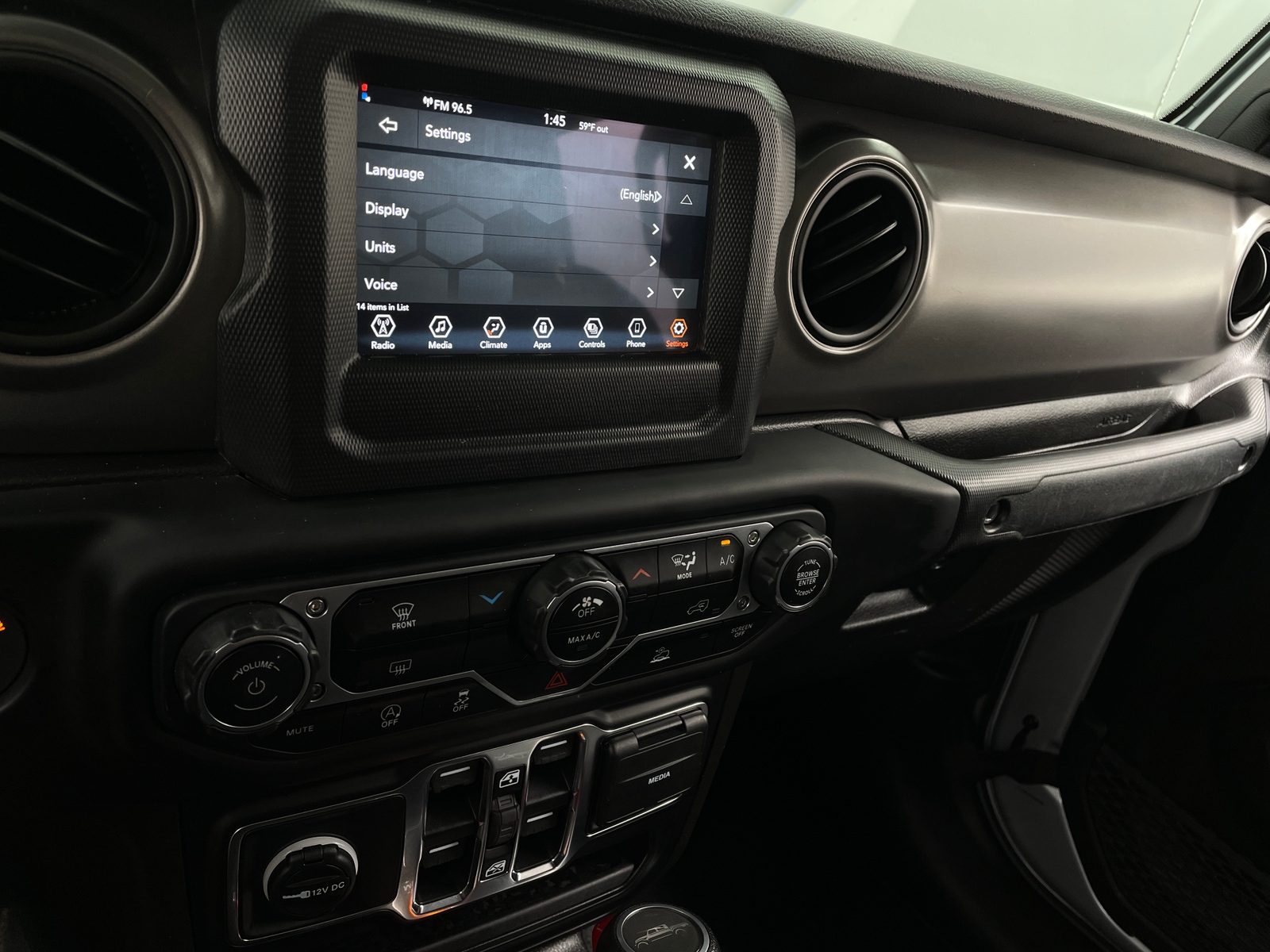 Thumbnail: 2023 Jeep Gladiator - 4