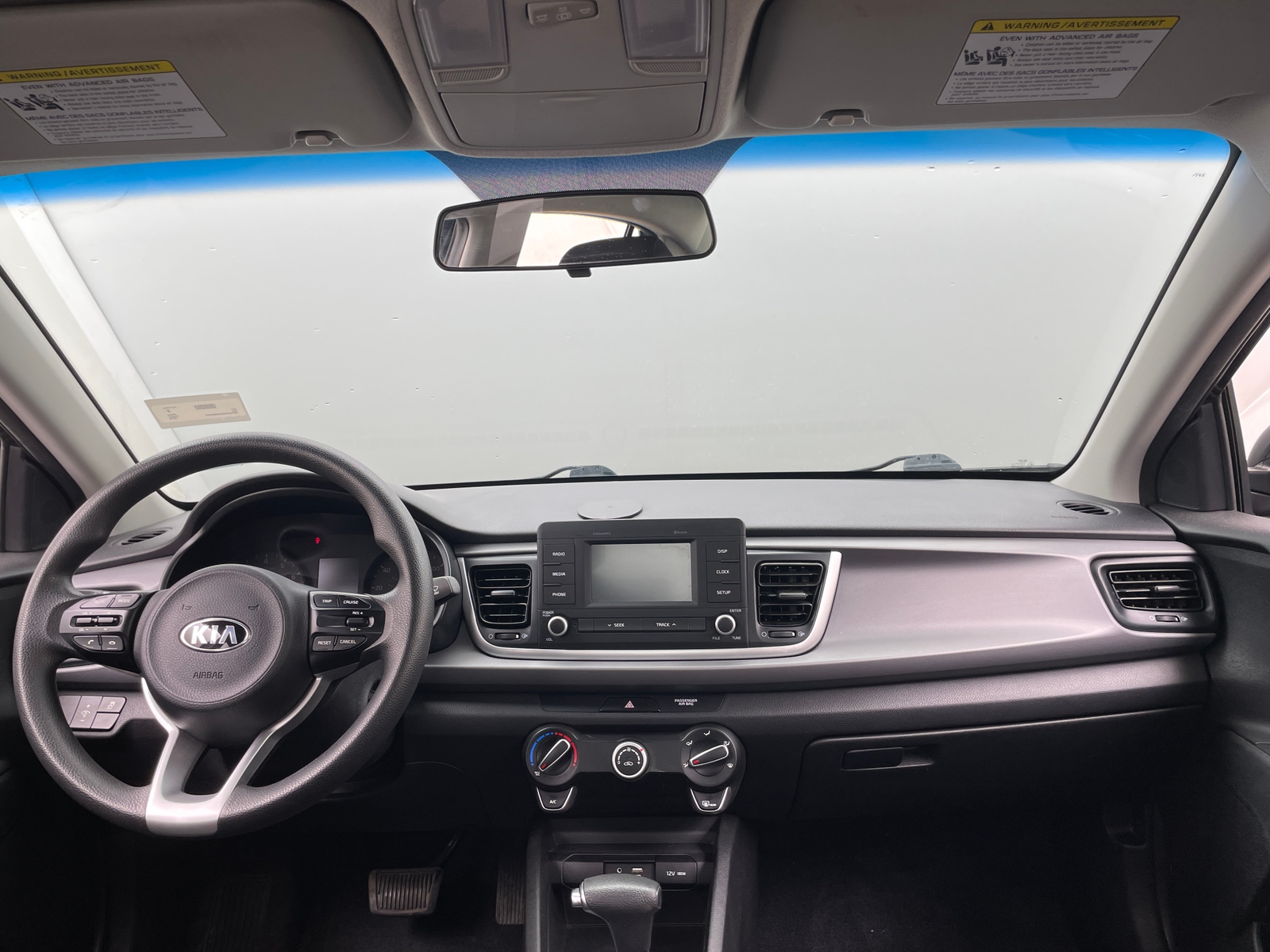 Thumbnail: 2018 Kia Rio - 3