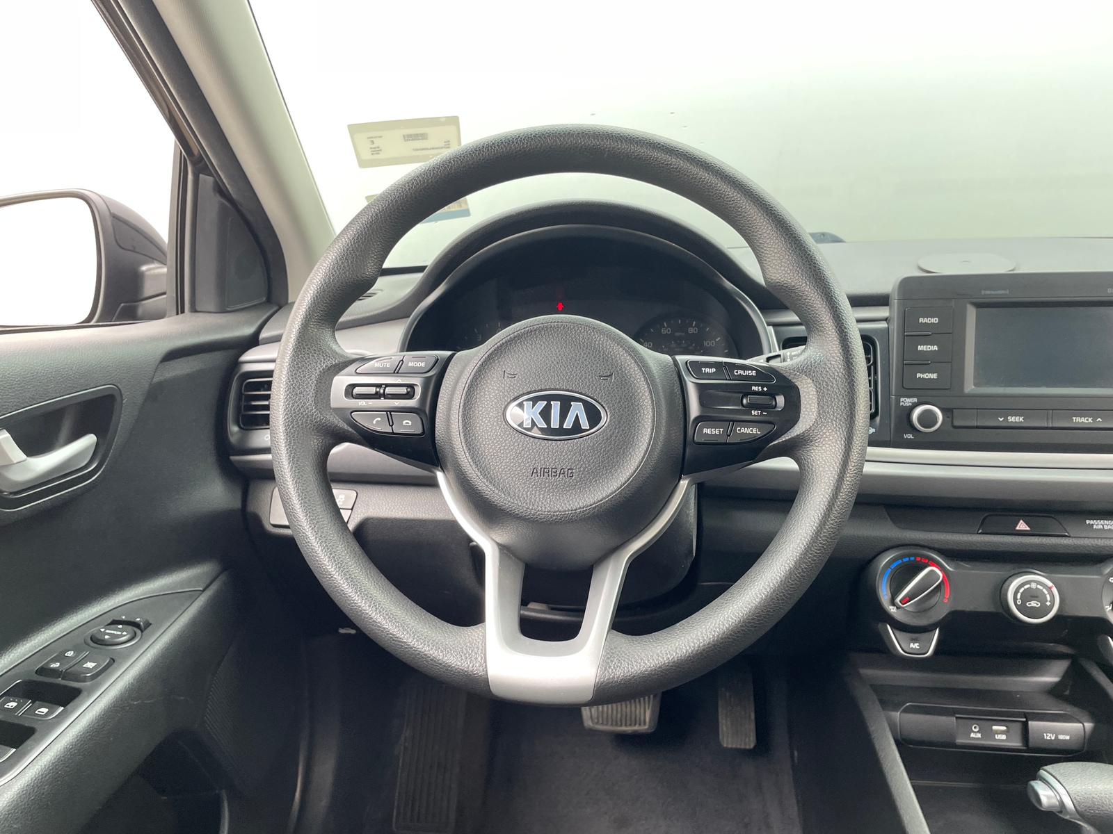 Thumbnail: 2018 Kia Rio - 5