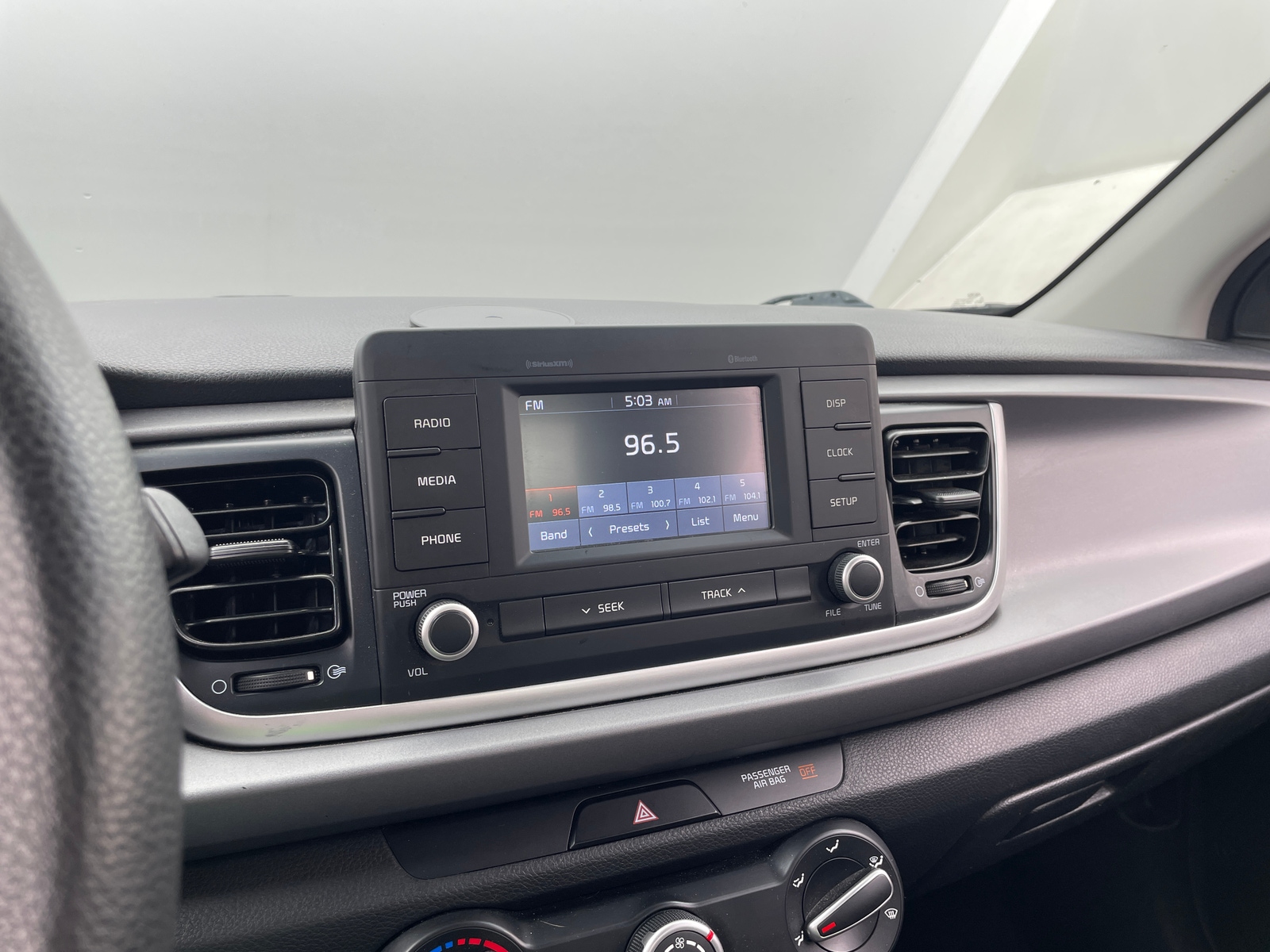 Thumbnail: 2018 Kia Rio - 4