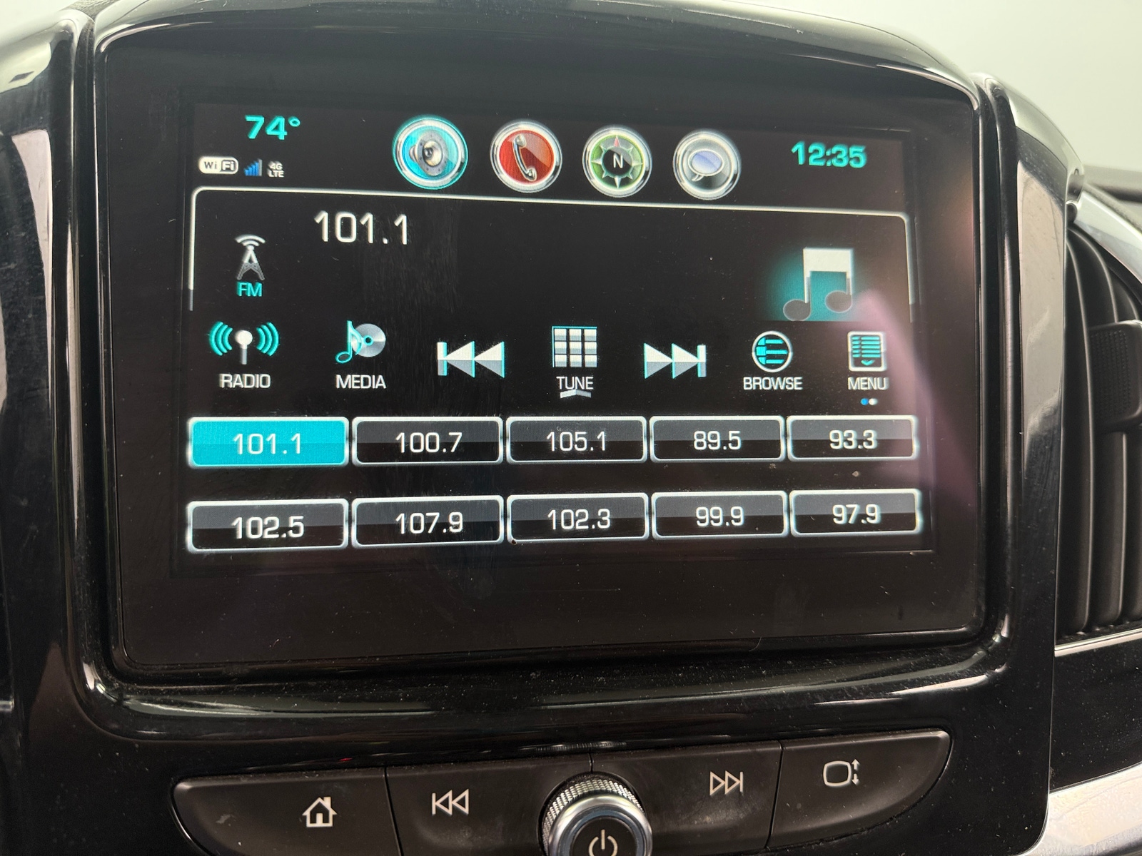 Thumbnail: 2019 Chevrolet Traverse - 4