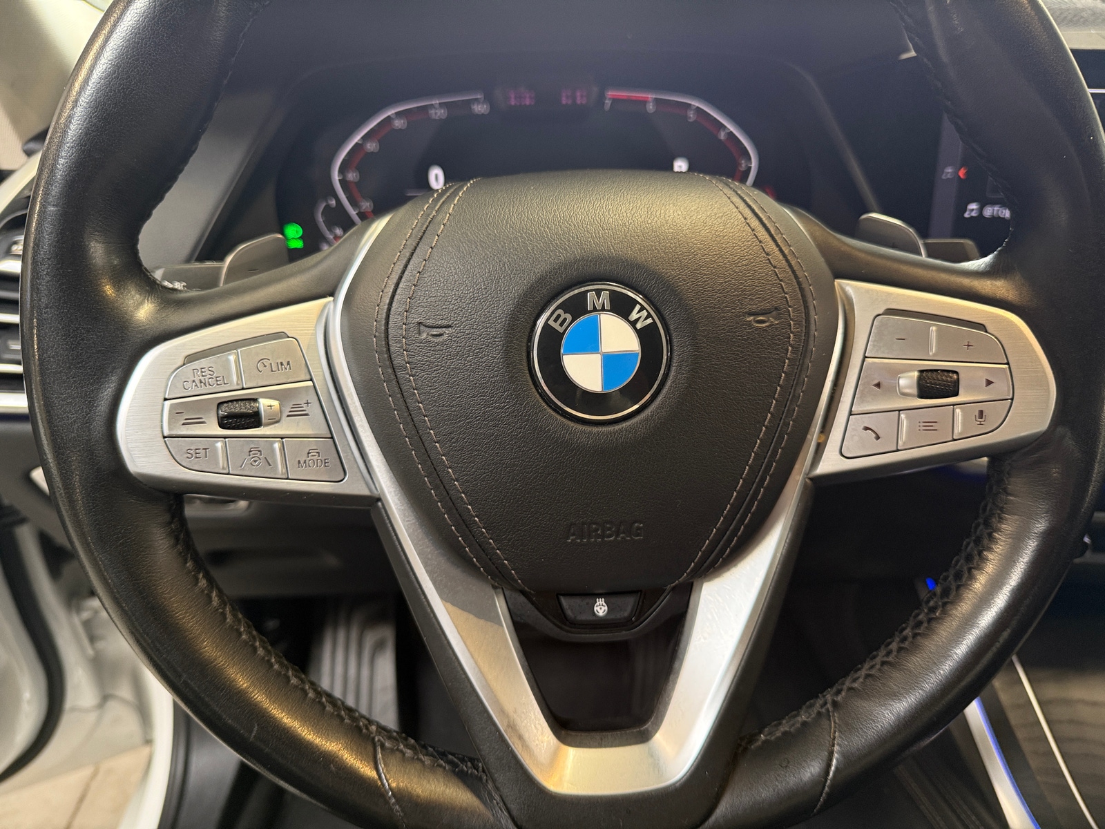 Thumbnail: 2019 BMW X7 - 4