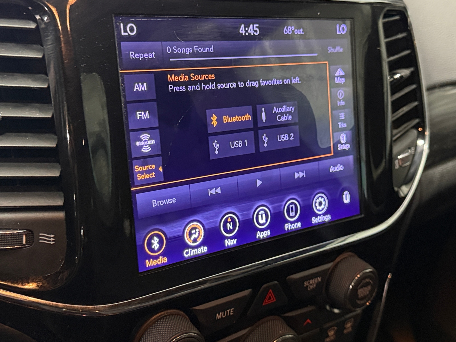 Thumbnail: 2020 Jeep Grand Cherokee - 4