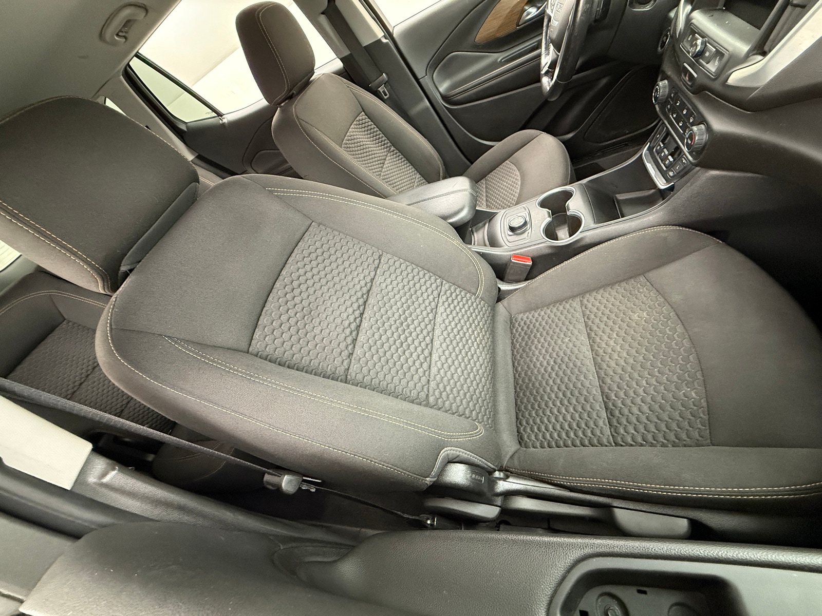 Thumbnail: 2020 GMC Terrain - 2