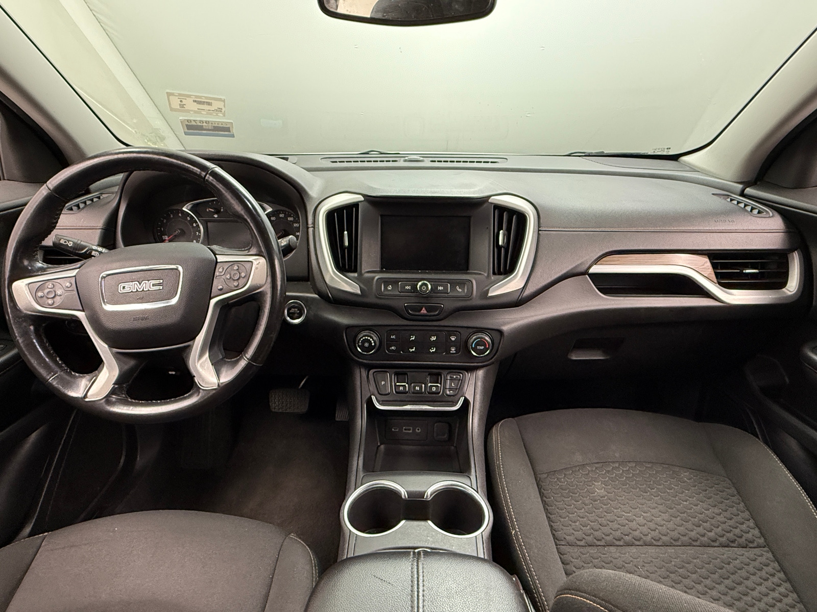 Thumbnail: 2020 GMC Terrain - 3