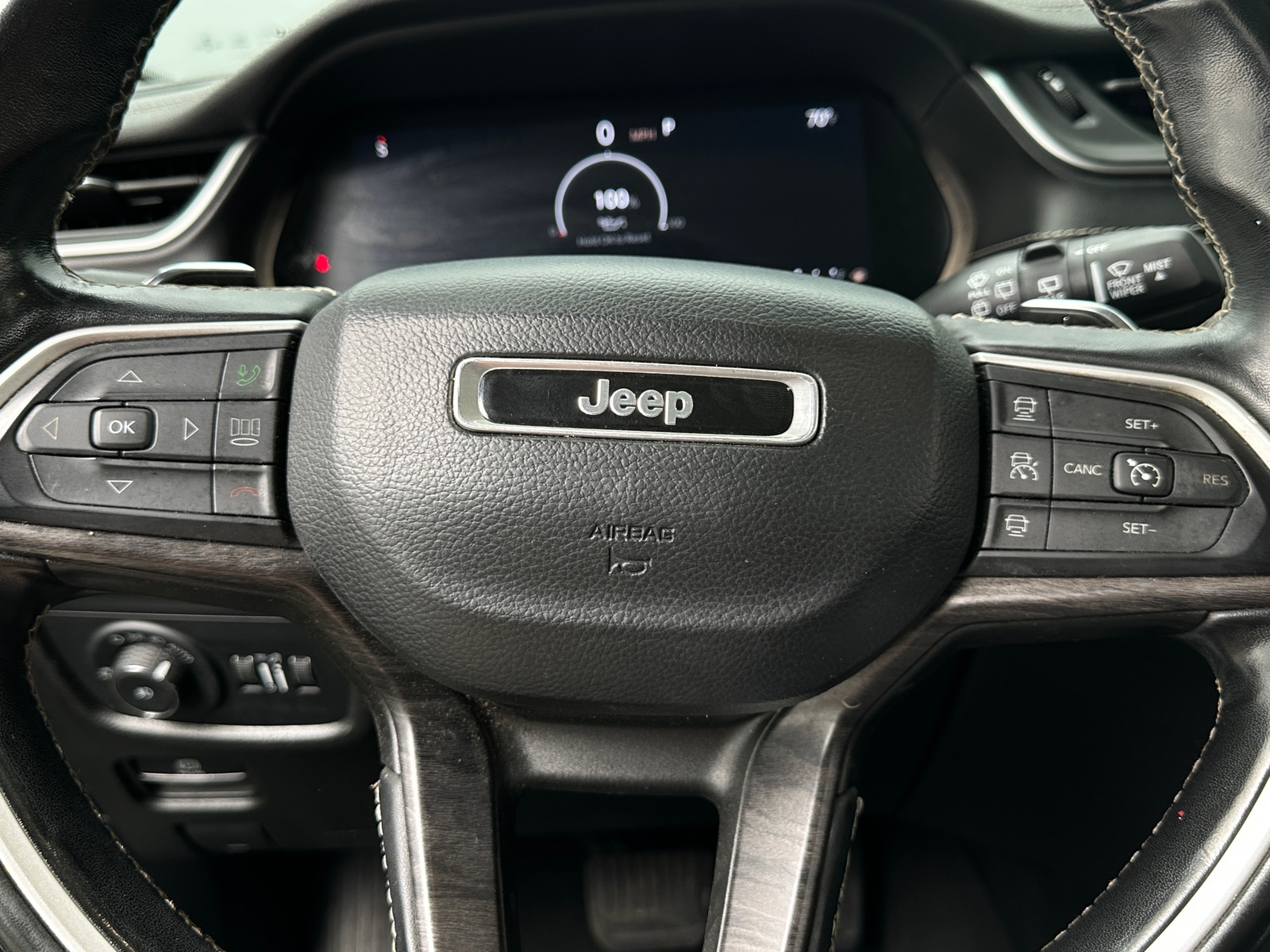 Thumbnail: 2022 Jeep Grand Cherokee L - 4