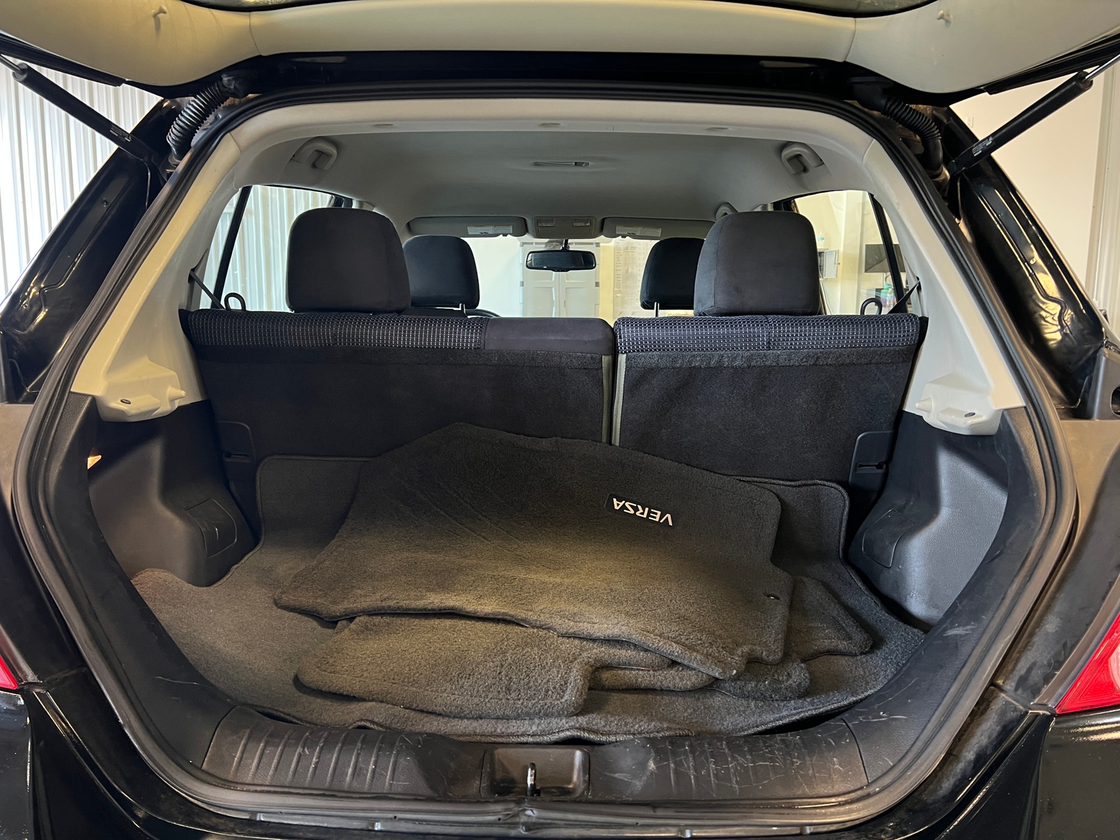 Thumbnail: 2012 Nissan Versa - 7