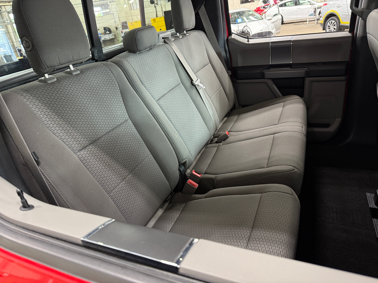 Thumbnail: 2018 Ford Econoline - 6