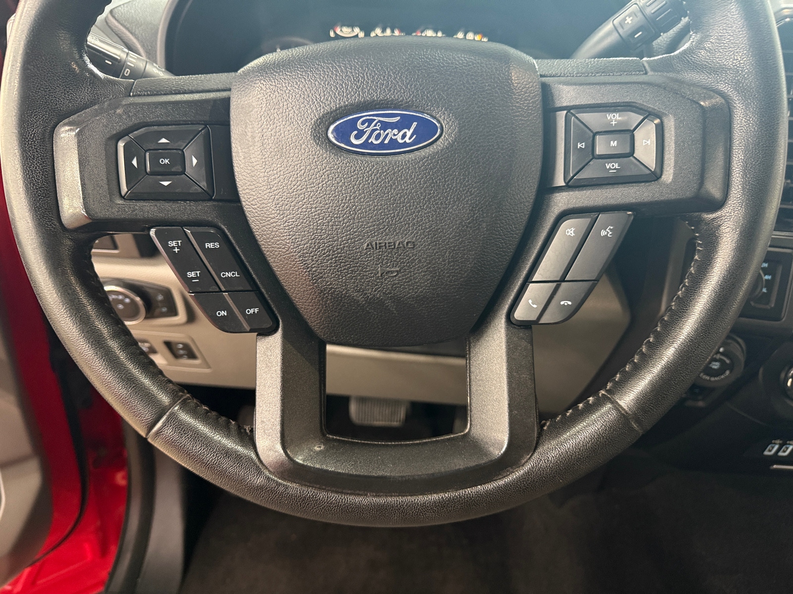 Thumbnail: 2018 Ford Econoline - 5