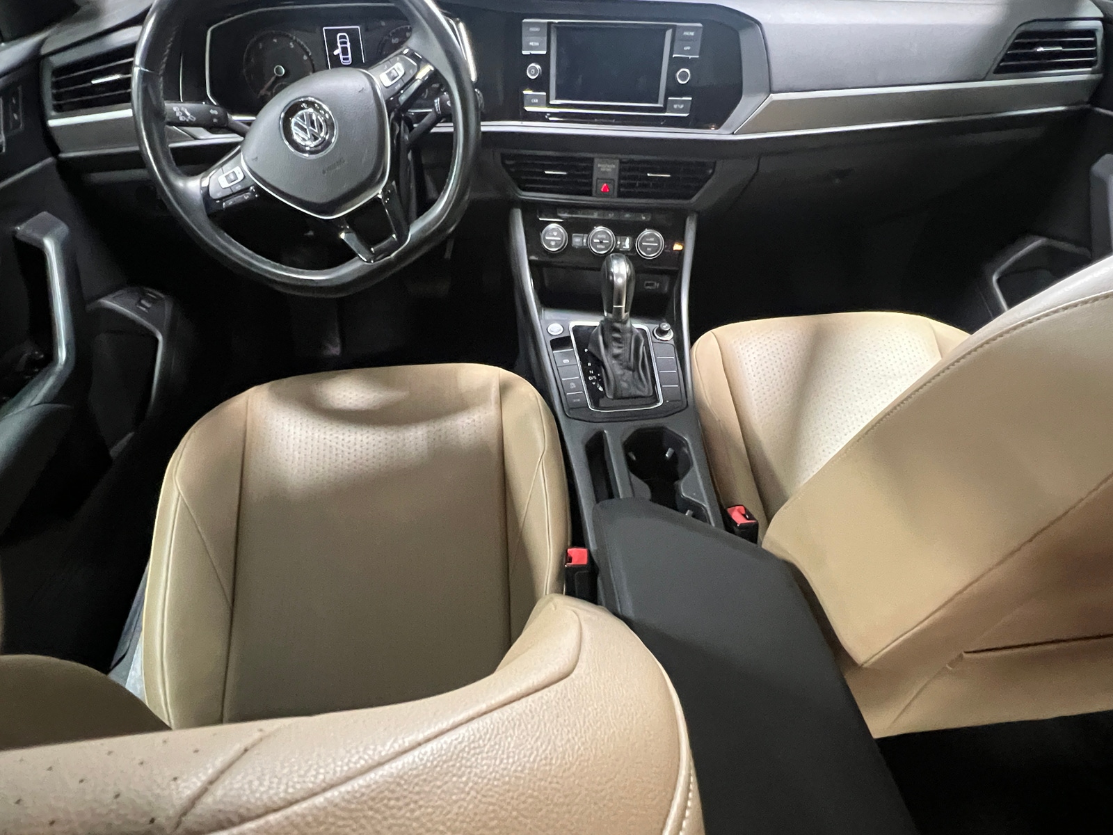 Thumbnail: 2019 Volkswagen Jetta - 2